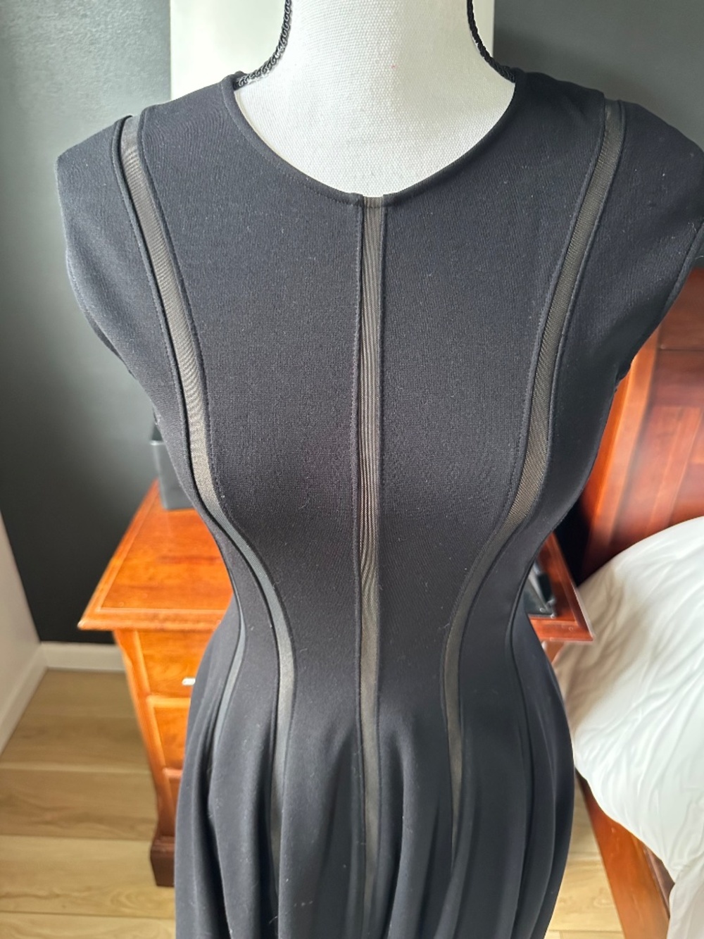 Torn by Ronny Kobo Black Short Sleeve Mini Dress - Sz M - Picture 2 of 7